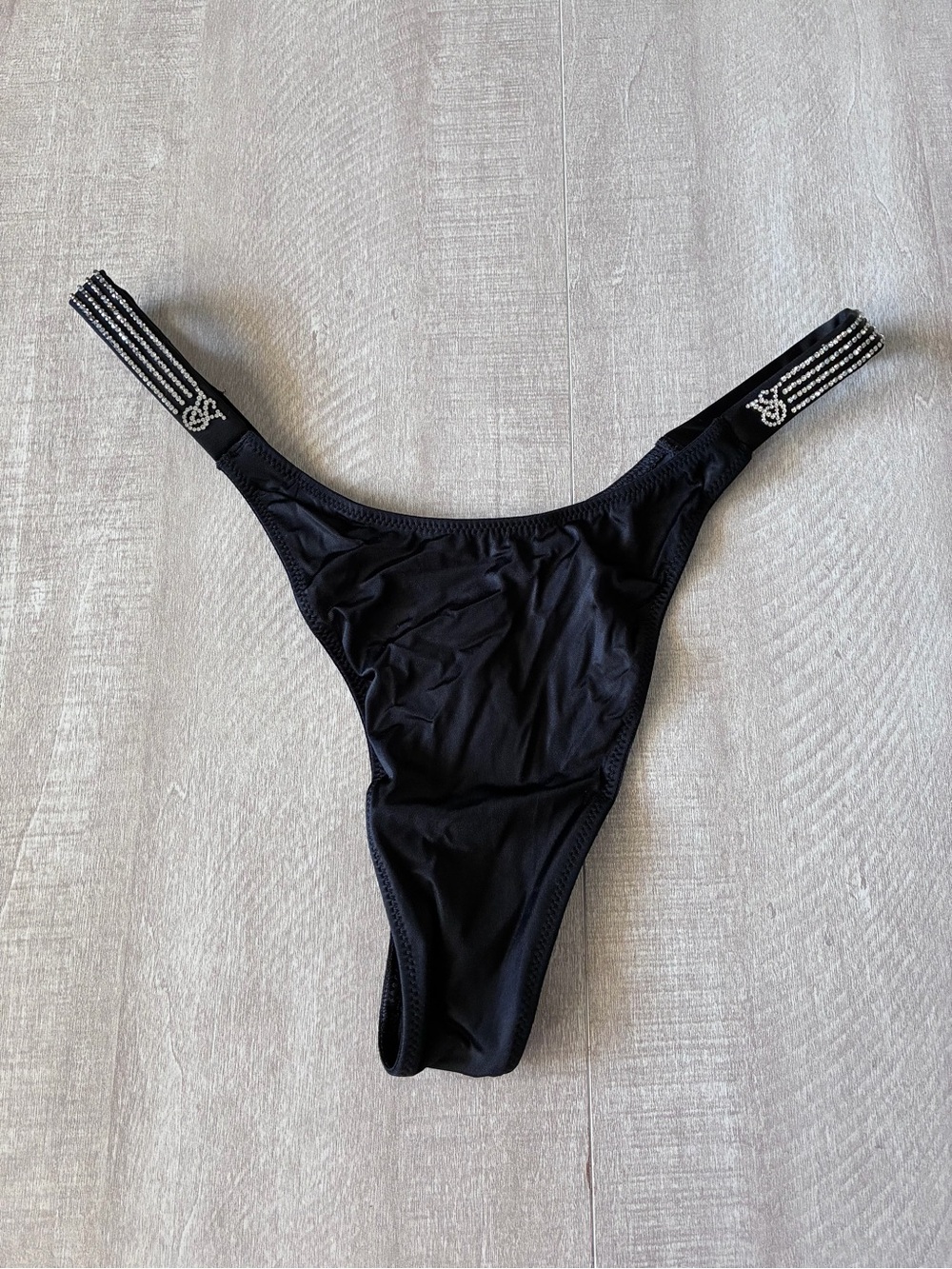 Victoria’s Secret Ombré Stripe Shine Strap Thong Panty Large